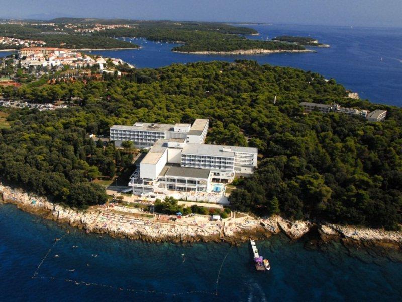Hotel Pula Bagian luar foto